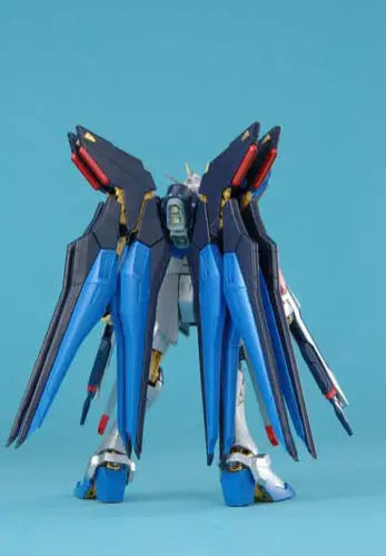 Gundam: MG 1/100 Strike Freedom Gundam